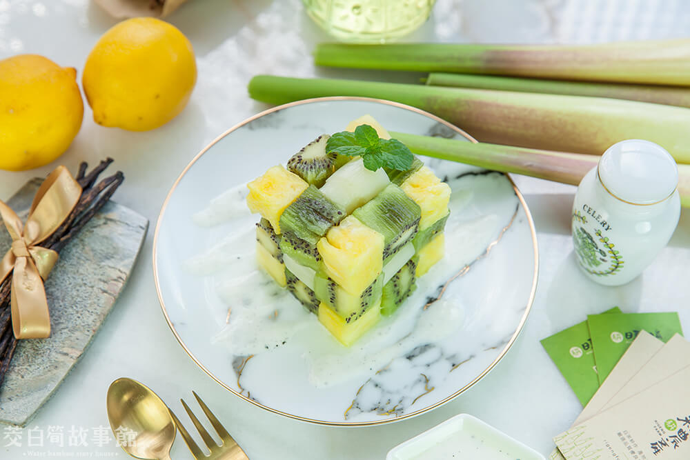 茭白筍創意料理-茭白筍水果方塊-台灣香草籽優格醬